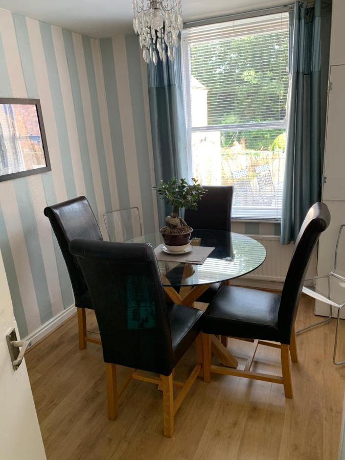 Gillygate Holiday Apartment Йорк Экстерьер фото